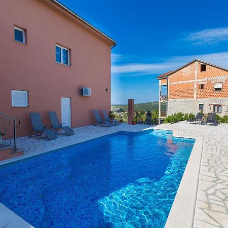 Apartments Tomica Novi Vinodolski Bagian luar foto